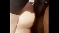 Caliente cachonda se come a su hermano mientras ella estaba d.. Y el le da muy duro