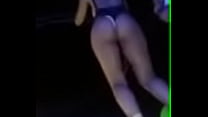 Stephanie Valenzuela bailando en Chiclayo ante miles de arrechos arrechos arrechos