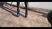 Milf in blue: pantyhose, shoes, skirtsFor lovers of blue, my long legs, my spectacular heels, my big ass, a little compi ...