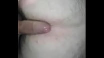 Comiendo pija por la colita