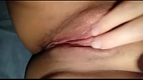 Hermosa pendeja de Neuquén se hace una paja segunda parte