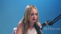 Hot Blonde Pretty Girl Masturbation