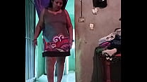 rosario desfilando como lo puta que es mostrando su culo y sus piernotas y sus ricas tetitas