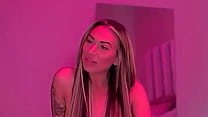 New performer London Carter shows off her body while talking about getting into porn