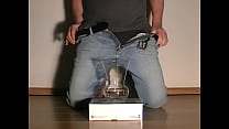Pissing in a vase. Man peeing with jerking off and cumshot. Uit Holland. Pissen.