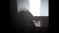 Se masturbando gostoso vendo vídeo no notebook