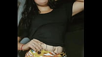 Bailando una canción de Karol g