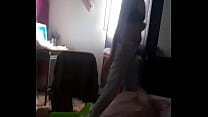 Hago venir a mi esposo muy ido chupandole el culo. Se vino demasiado ido.el punto G del hombre es el ano.