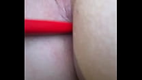Se masturbando com a colher