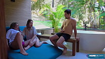 Scarlett Taylor And Naomi Fill Their Cunt With Big Cock