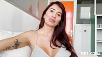 PutaLocura - Madura colombiana con tatuaje en el coño tragando leche de Torbe