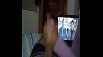 Nonton Jamas Pense Que Mi Vecina Me Hiciera La Paja Con Sus Ricos Pies, Se Excito Tanto Que Me Chupo El Pene