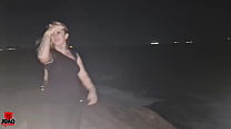 Patricinha Fudeu com o Nego Na Praia do RJ | Loira Luxx