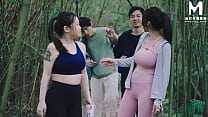 Outdoor Sex |Father's Day 4P Climb to the top