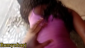 Safadinha sonsa mamando na linha de trem em deodoro rio de janeiro negão pirocudo fudeu a nega de madrugada ate de manhã na rua final a safada tomou leite na cara