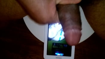 Tengo ganas de cojerme este rico culo