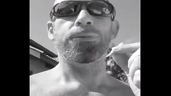 Tirando o bolor gazelle don't forget #taxfriday tomorrow #f1 #winter #findom #realalpha #casha