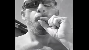 Tirando o bolor gazelle don't forget #taxfriday tomorrow #f1 #winter #findom #realalpha #casha