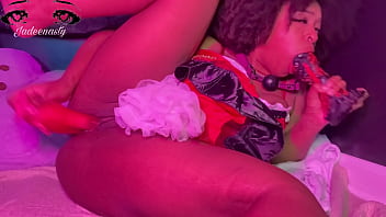 Horny red riding hood is getting creamy dp