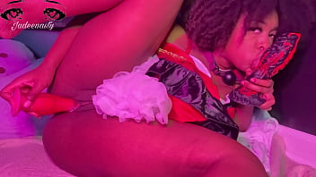 Horny red riding hood is getting creamy dp