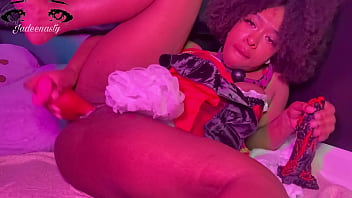 Horny red riding hood is getting creamy dp