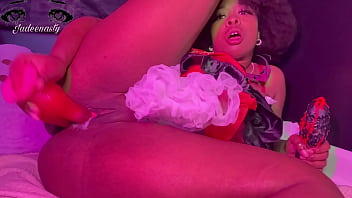 Horny red riding hood is getting creamy dp