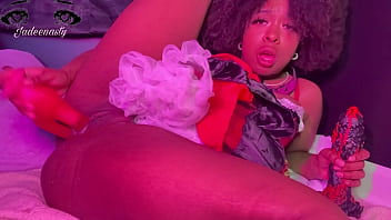 Horny red riding hood is getting creamy dp