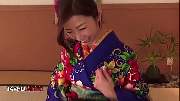 Silk kimono passionate encounter with ayumi shinoda