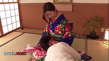 Silk kimono passionate encounter with ayumi shinoda