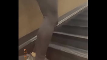 Caza culos en la calle