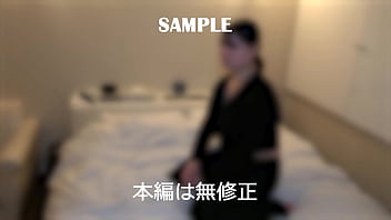 【素人・人妻】あみvol 01 身内がやらかしたせいで脱ぐことになった巨乳の豊満ボディの若妻は、何事も一生懸命ご奉仕してくれる健気な一面を持っていました。