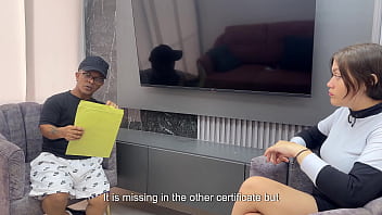 Chica latina llega a mi departamento por la entrevista del casting y a cambio de aprobarla me da su rico culo apretado y termino rico en su culo apretado y termina chupandome mi rica y dura polla