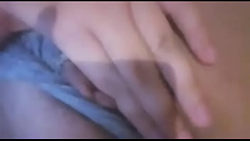 Mujer Masturbandose thumbnail