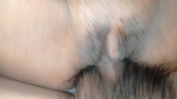 เพื่อนสาวแหกหีขึ้นขย่มควยของฉันจนน้ำเงี่ยนพุ่งเข้าหี