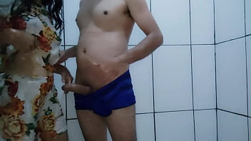 Went to take a shower with her stepson and took dick for a few hours in her pussy