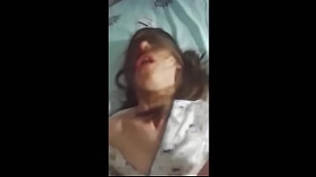 Жена поймала на измене с друзьями мужа Жена поймала на измене с друзьями мужа