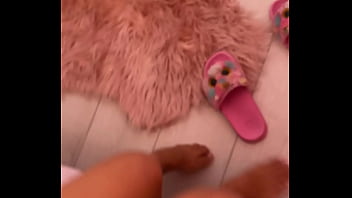 Coucou les coquinous venez avec moi en prenium pour un réveil coquin