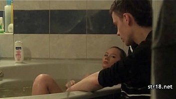 Cute teen amateur gives an amazing suck & fuck