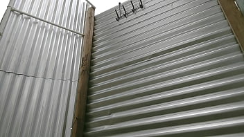 Ponen Camara Que Graba En Vestidor De Playa thumbnail