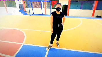 Estudiante latina de gran culo folla por dinero con su profesor de colegio