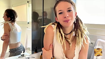 Eva belle blonde recherche des bites à sucer