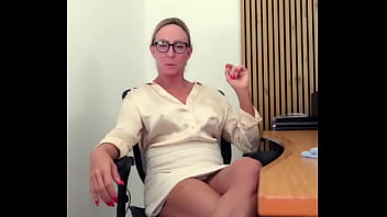 Principal jewels fucks her naughty student in the office