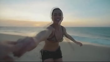 Busty brunette showing off her pretty perky ass