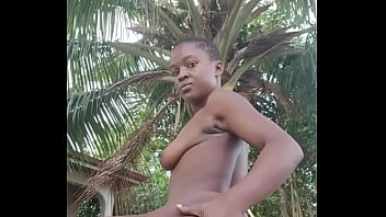 Crazybitch goes crazy on her step dad's mansion by showing her sexines outdoor