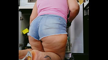 Hot blowjob from handy neighbor eating cum