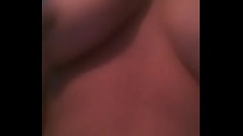 Madura Grabandose Para Mí thumbnail