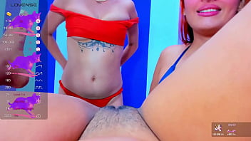 Amateur pussy eaten in pov by two lesbian friends