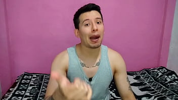 Hetero Hace Cruising En El Vapor Del Club Deportivo Con Activo Dotado thumbnail