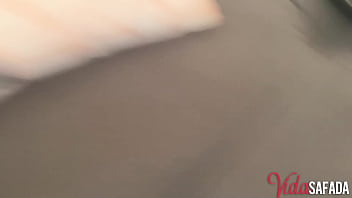 Não esperamos esperar os convidados acabamos fudendo antes deles chegar