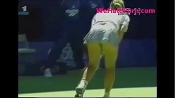 A collection of 90s sports oops upskirt moments